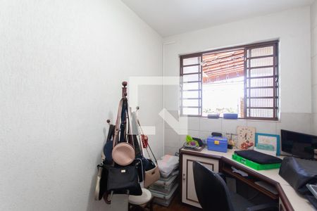 Casa à venda com 185m², 5 quartos e 3 vagasQuarto 1