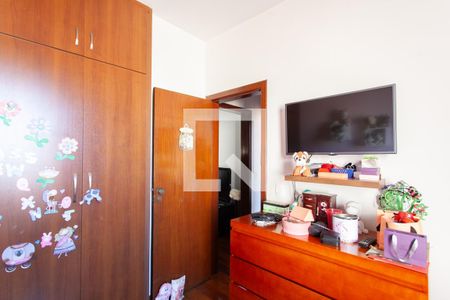 Casa à venda com 185m², 5 quartos e 3 vagasSemi - Suíte 2