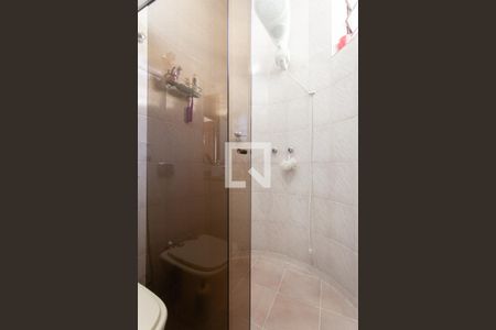 Casa à venda com 185m², 5 quartos e 3 vagasBanheiro da Semi - Suíte 1  e 2