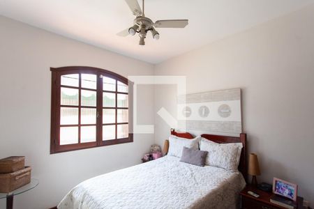 Casa à venda com 185m², 5 quartos e 3 vagasSuíte