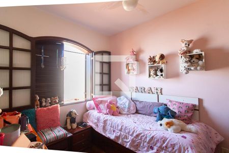 Casa à venda com 185m², 5 quartos e 3 vagasSemi - Suíte 2