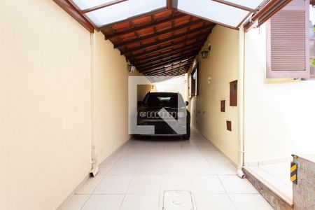 Casa à venda com 185m², 5 quartos e 3 vagasGaragem