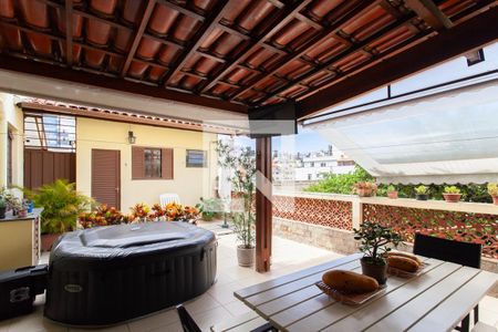 Casa à venda com 185m², 5 quartos e 3 vagasEspaço Gourmet