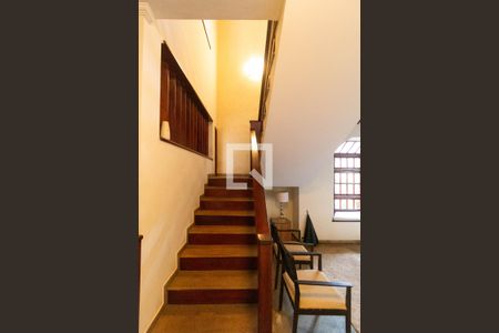 Salas de casa para alugar com 4 quartos, 379m² em Parque das Universidades, Campinas
