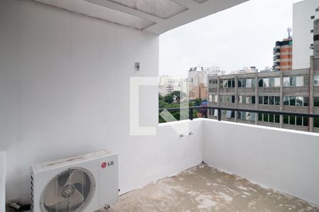 Varanda de kitnet/studio para alugar com 1 quarto, 35m² em Consolação, São Paulo