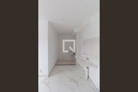 Cozinha e Área de Serviço de apartamento para alugar com 2 quartos, 50m² em Vila Domitila, São Paulo