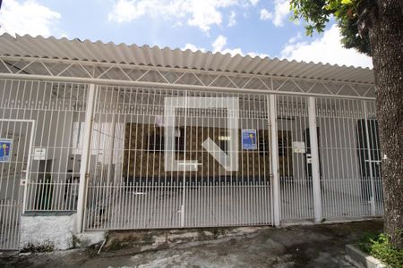 Casa para alugar com 97m², 3 quartos e 2 vagasFachada