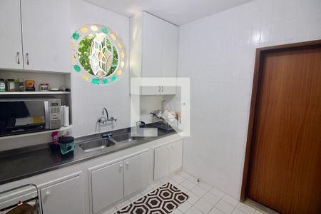 Apartamento à venda com 129m², 3 quartos e 2 vagasCozinha