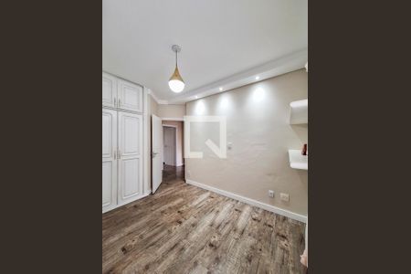 Apartamento à venda com 237m², 4 quartos e 3 vagas Apartamento à venda com 237m², 4 quartos e 3 vagasQuarto 2
