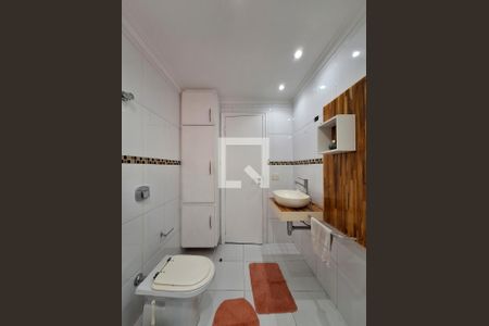 Apartamento à venda com 237m², 4 quartos e 3 vagas Apartamento à venda com 237m², 4 quartos e 3 vagasBanheiro Quarto 2
