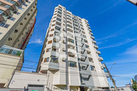 Apartamento para alugar com 70m², 2 quartos e sem vagaFachada