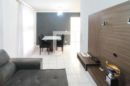 Sala de casa para alugar com 3 quartos, 180m² em Parque Residencial Oratorio, São Paulo