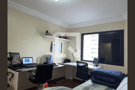 Apartamento à venda com 238m², 4 quartos e 4 vagasQuarto