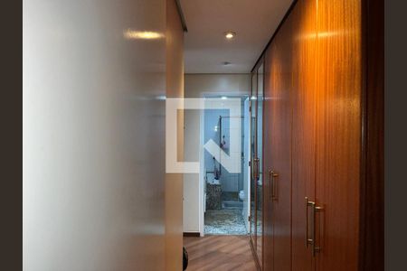 Apartamento à venda com 238m², 4 quartos e 4 vagasCorredor