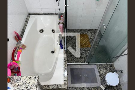 Apartamento à venda com 238m², 4 quartos e 4 vagasBanheiro - Quarto 4