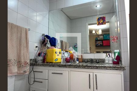 Apartamento à venda com 238m², 4 quartos e 4 vagasBanheiro - Quarto 3