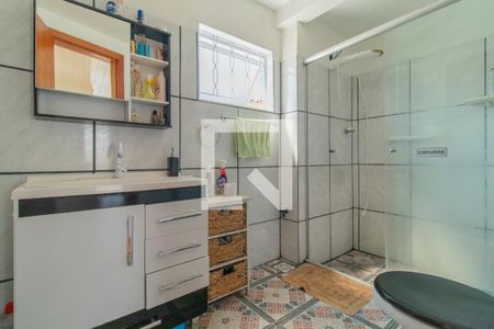 Banheiro de casa à venda com 6 quartos, 300m² em Coronel Aparício Borges, Porto Alegre
