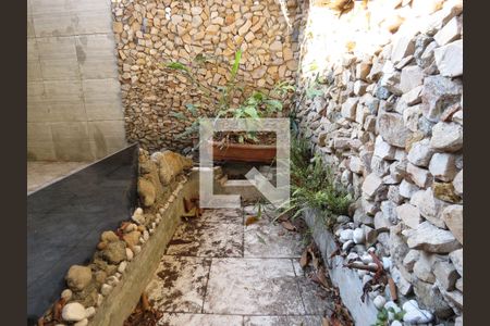 Casa à venda com 200m², 2 quartos e 2 vagasQuintal