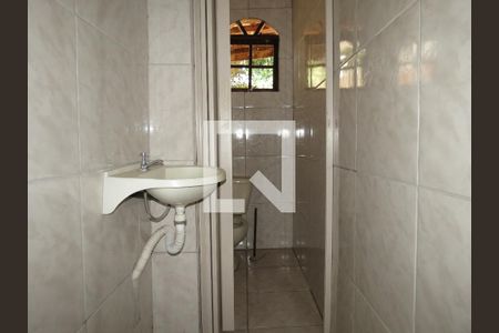 Casa à venda com 200m², 2 quartos e 2 vagasBanheiro Quarto 2