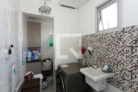 Apartamento à venda com 68m², 2 quartos e 1 vagaÁrea de Serviço