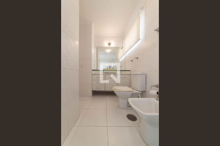 Apartamento à venda com 230m², 3 quartos e 2 vagasBanheiro da Suíte