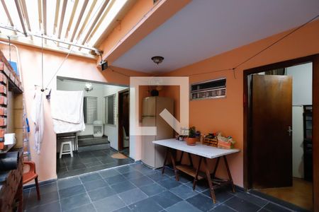 Casa à venda com 180m², 3 quartos e 2 vagasQuintal