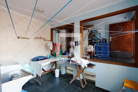 Casa à venda com 180m², 3 quartos e 2 vagasLavanderia