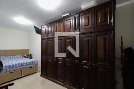 Casa à venda com 180m², 3 quartos e 2 vagasSuíte 2