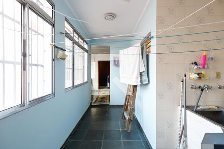 Casa à venda com 180m², 3 quartos e 2 vagasLavanderia