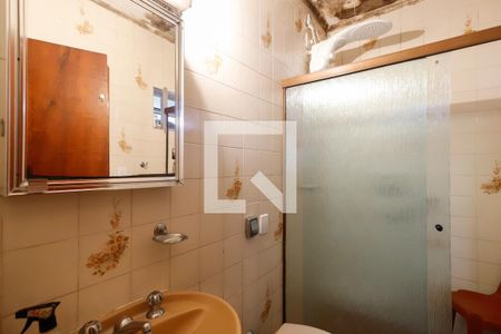 Casa à venda com 180m², 3 quartos e 2 vagasBanheiro da Suíte 2