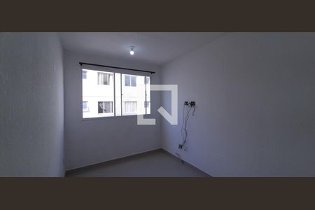 Sala de apartamento para alugar com 2 quartos, 42m² em Jardim Boa Vista (zona Oeste), Osasco