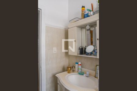 Casa à venda com 355m², 2 quartos e 2 vagas Casa à venda com 355m², 2 quartos e 2 vagasBanheiro