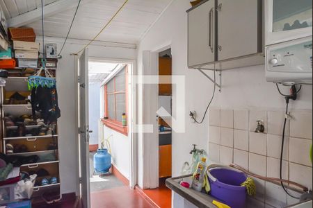 Casa à venda com 355m², 2 quartos e 2 vagas Casa à venda com 355m², 2 quartos e 2 vagasÁrea de Serviço