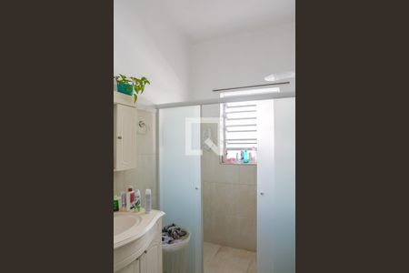 Casa à venda com 355m², 2 quartos e 2 vagas Casa à venda com 355m², 2 quartos e 2 vagasBanheiro