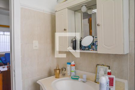 Casa à venda com 355m², 2 quartos e 2 vagas Casa à venda com 355m², 2 quartos e 2 vagasBanheiro