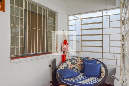 Casa à venda com 355m², 2 quartos e 2 vagas Casa à venda com 355m², 2 quartos e 2 vagasHall de entrada