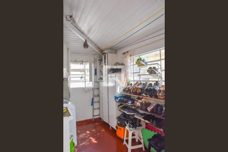 Casa à venda com 355m², 2 quartos e 2 vagas Casa à venda com 355m², 2 quartos e 2 vagasÁrea de Serviço