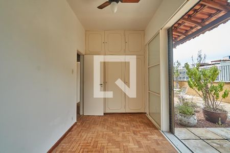 Apartamento à venda com 319m², 4 quartos e 1 vagaQuarto 2