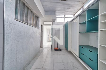 Apartamento à venda com 319m², 4 quartos e 1 vagaÁrea de Serviço