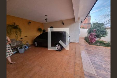 Casa à venda com 20m², 3 quartos e 6 vagas