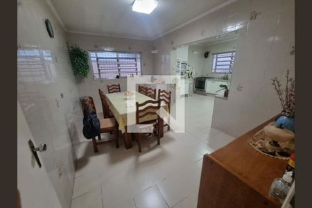 Casa à venda com 3 quartos, 195m² em Vila Nova Galvão, São Paulo