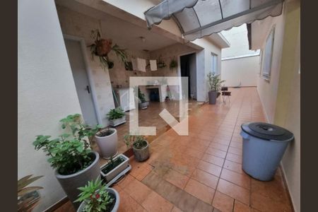 Casa à venda com 20m², 3 quartos e 6 vagas