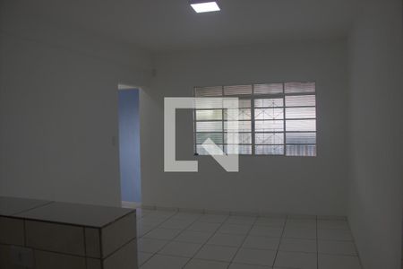 Sala de casa para alugar com 3 quartos, 188m² em Jardim Santo André, Sorocaba