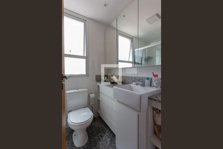 Apartamento para alugar com 90m², 2 quartos e 2 vagasBanheiro da Suíte