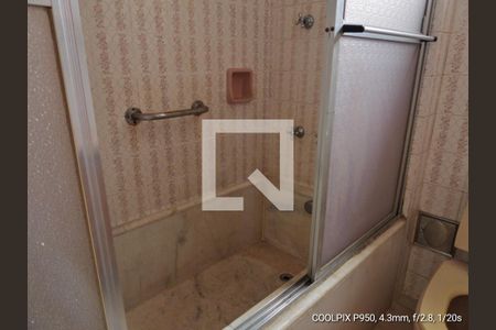 Apartamento para alugar com 100m², 3 quartos e 1 vagaBanheira