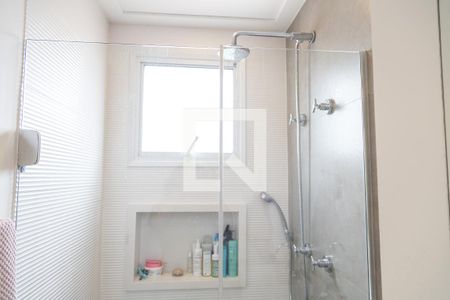 Apartamento à venda com 67m², 2 quartos e 2 vagasBanheiro da Suíte