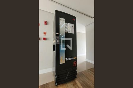 Mercado de apartamento à venda com 2 quartos, 52m² em Vila Curuçá, Santo André