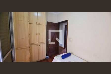 Casa à venda com 293m², 3 quartos e 4 vagas Casa à venda com 293m², 3 quartos e 4 vagasQuarto 2