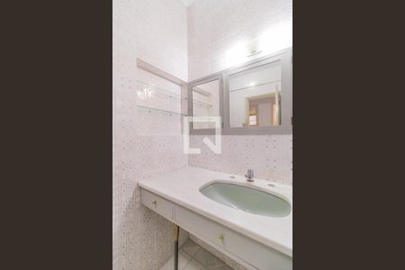 Apartamento à venda com 136m², 3 quartos e 1 vaga Apartamento à venda com 136m², 3 quartos e 1 vagaBanheiro