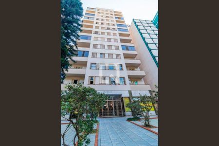 Apartamento à venda com 136m², 3 quartos e 1 vaga Apartamento à venda com 136m², 3 quartos e 1 vagaFachada